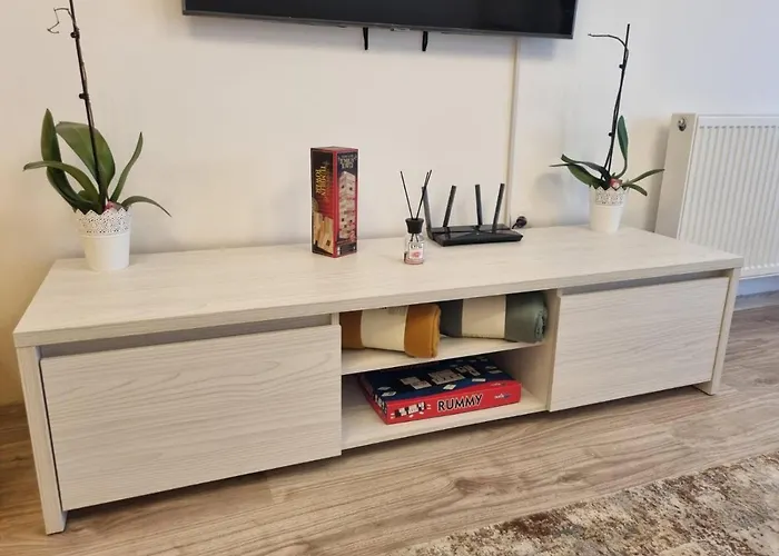 Your Escape To The And * Mamaia