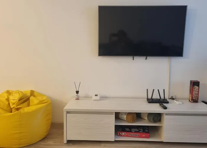 Your Escape To The And * Mamaia