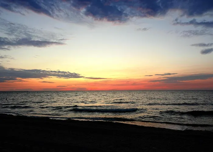 Your Escape To The And Mamaia