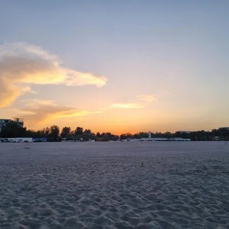 Your Escape To The And Apartment Mamaia