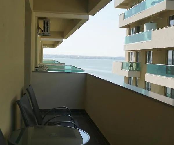 Your Escape To The And Mamaia